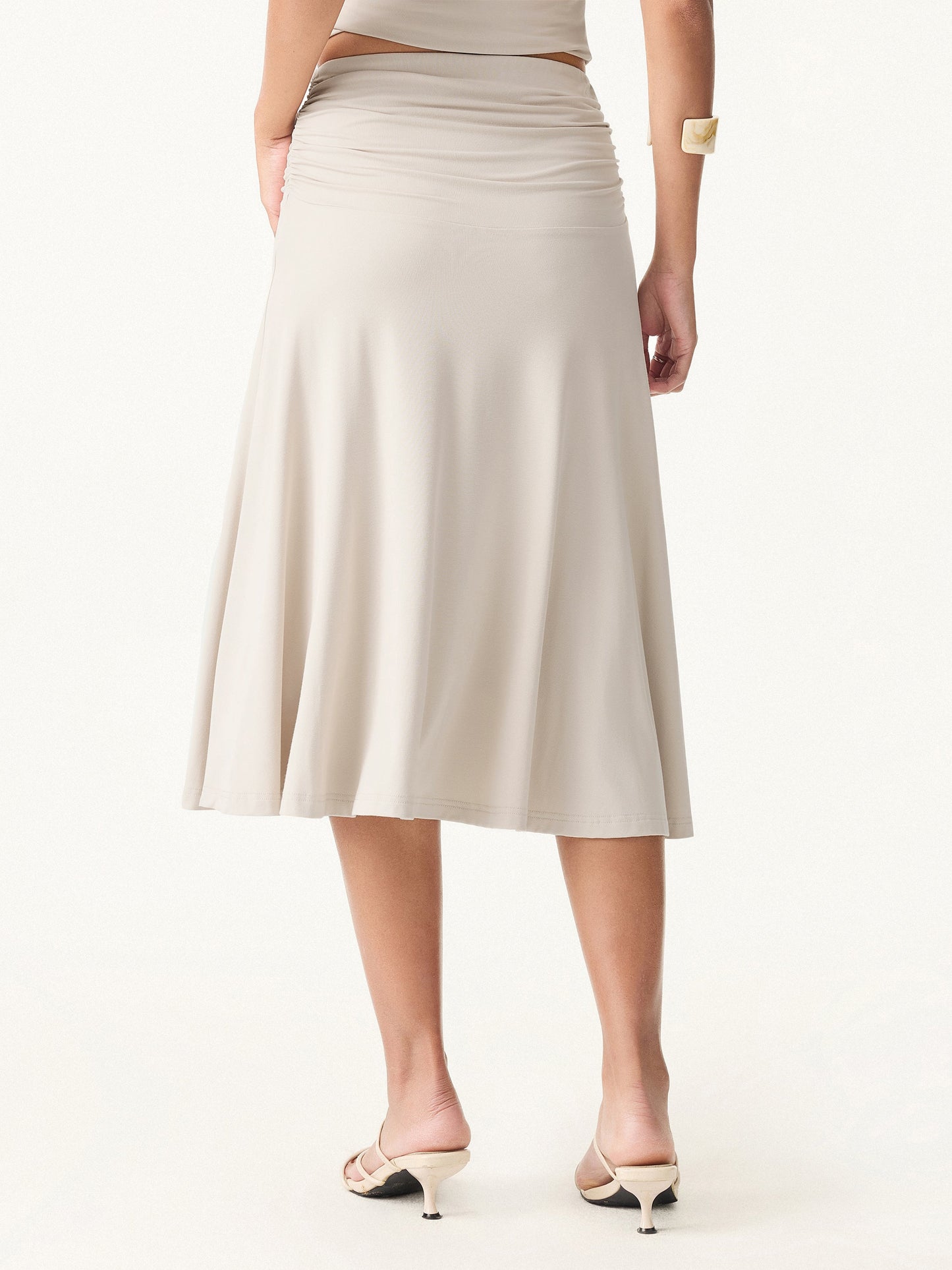 Set 2 Pezzi: Top Schiena Scoperta e Gonna Midi