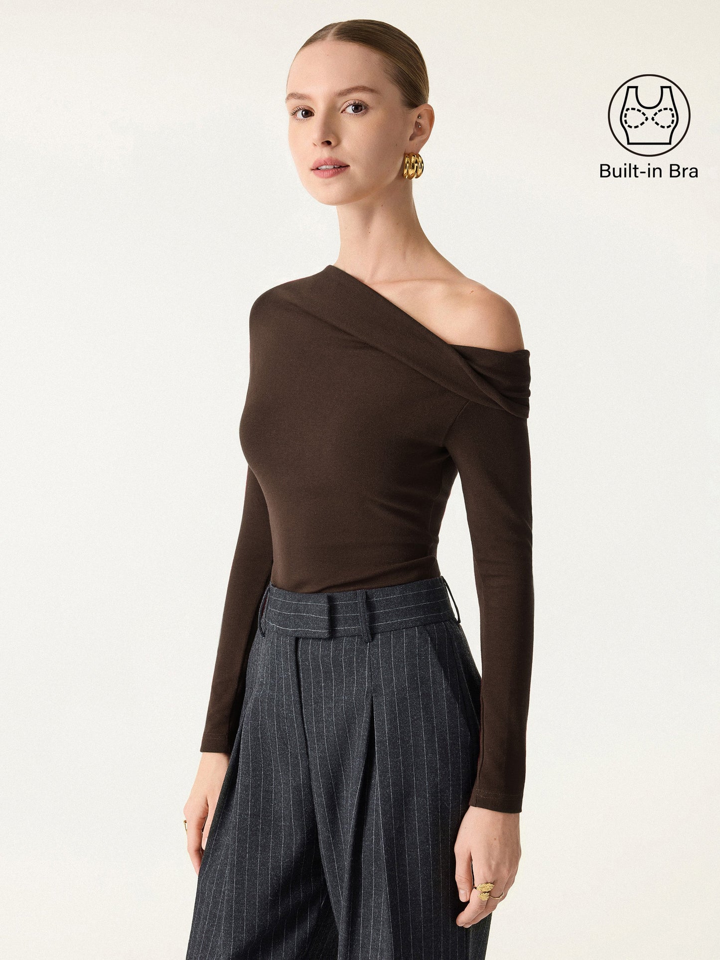 Top Multi-Look a Collo Versatile e Manica Lunga