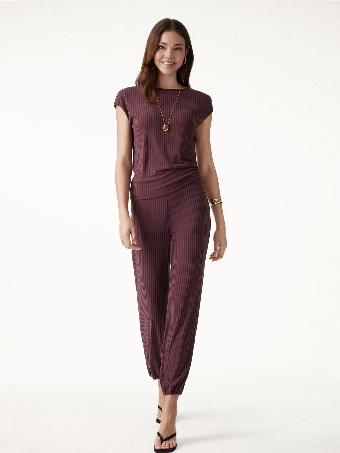 2Pcs Set Wrinkle-Free Cap Sleeve Top & Mid-Rise Cropped Pants