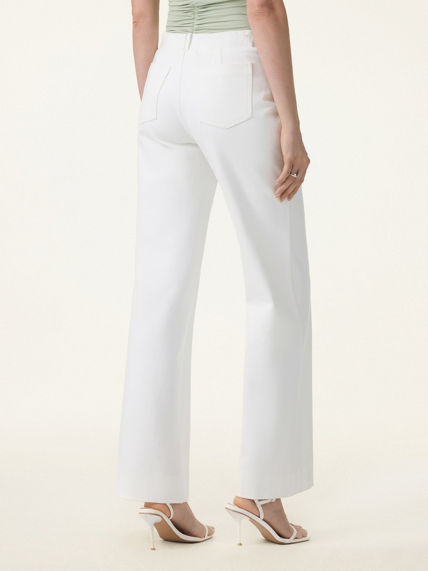 Set 2 Pezzi: Top Halter e Pantaloni a Gamba Larga con Tasche