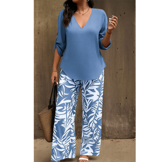 Leire | Completo Donna Blusa con Scollo a V e Pantaloni Stampati a Gamba Larga