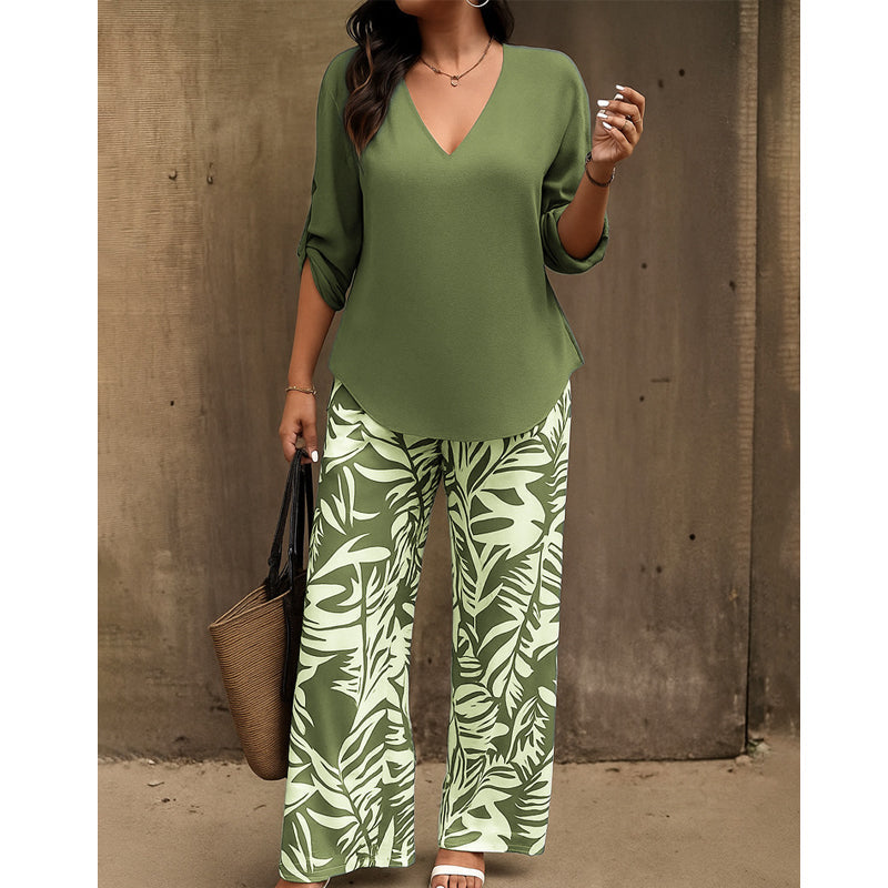 Leire | Completo Donna Blusa con Scollo a V e Pantaloni Stampati a Gamba Larga
